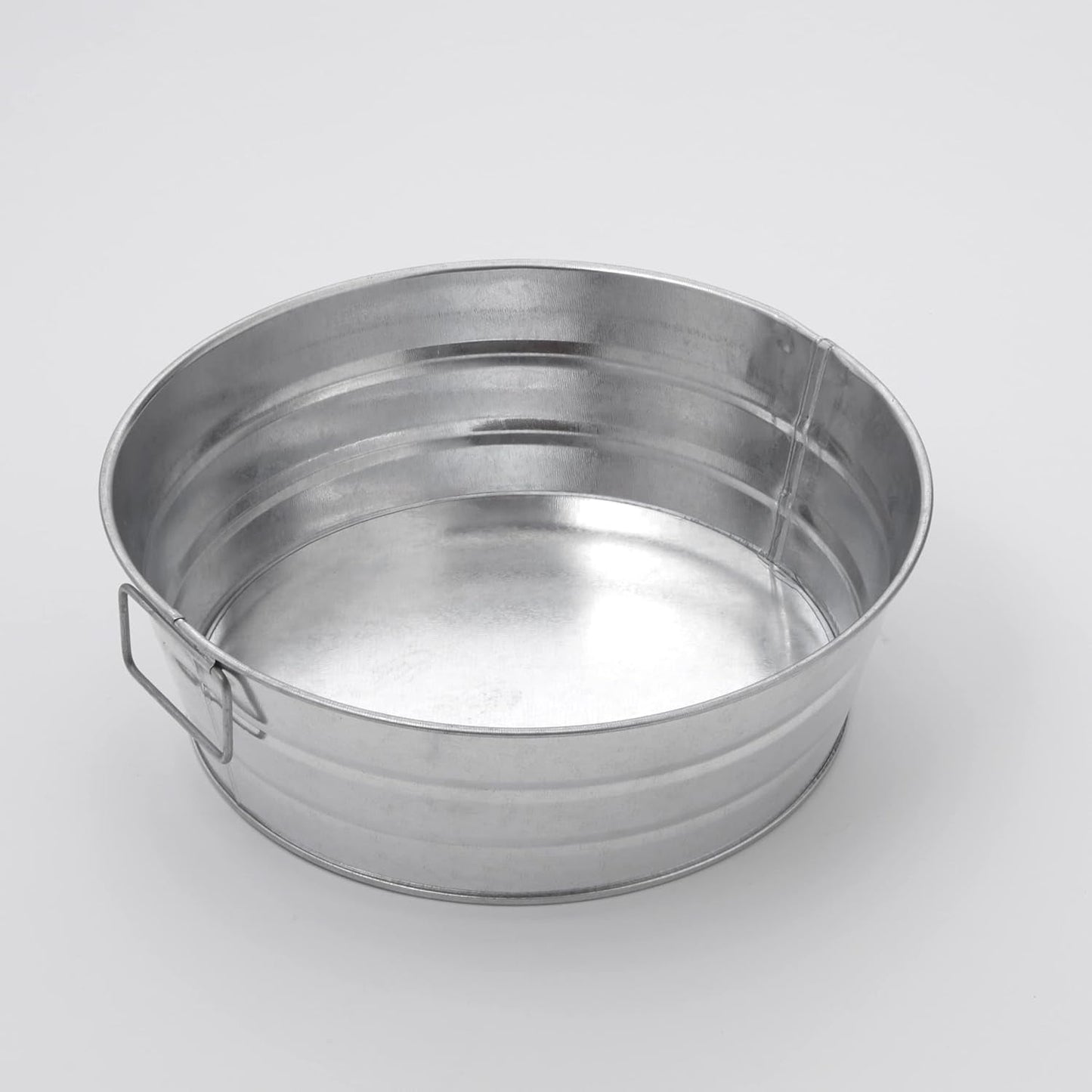 American Metalcraft MTUB69 Natural Galvanized Steel Oval Tub with Side Handle 8-5/8" L X 5-1/2" W X 2-1/2" H 32-Ounce, Silver Bar & Wine Tools Beverage Tubs Home & Kitchen Kitchen & Dining Kitchen Utensils & Gadgets