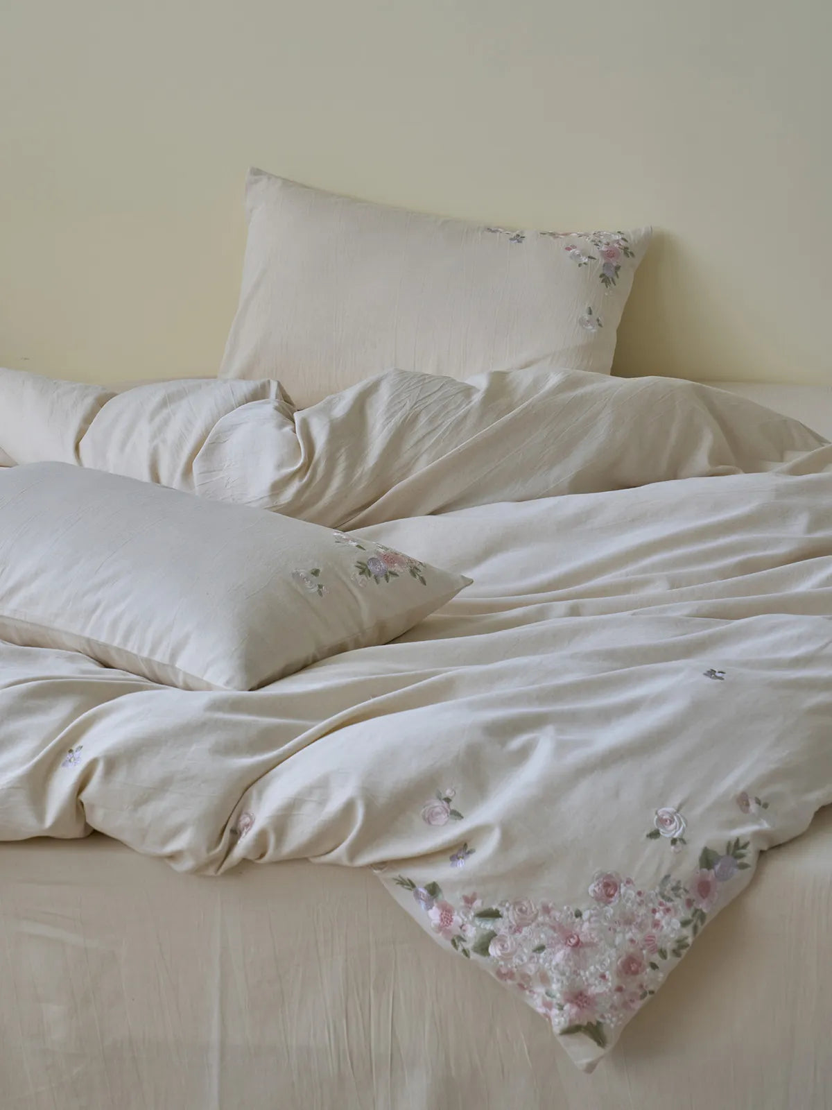 Intricate Wildflower Embroidered Linen Bedding Set