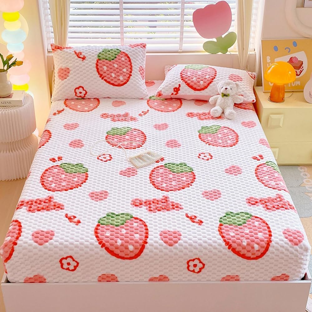 Strawberry Cozy Fleece Fitted Sheet