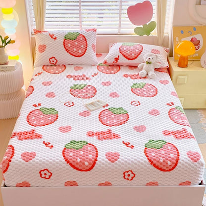 Strawberry Cozy Fleece Fitted Sheet