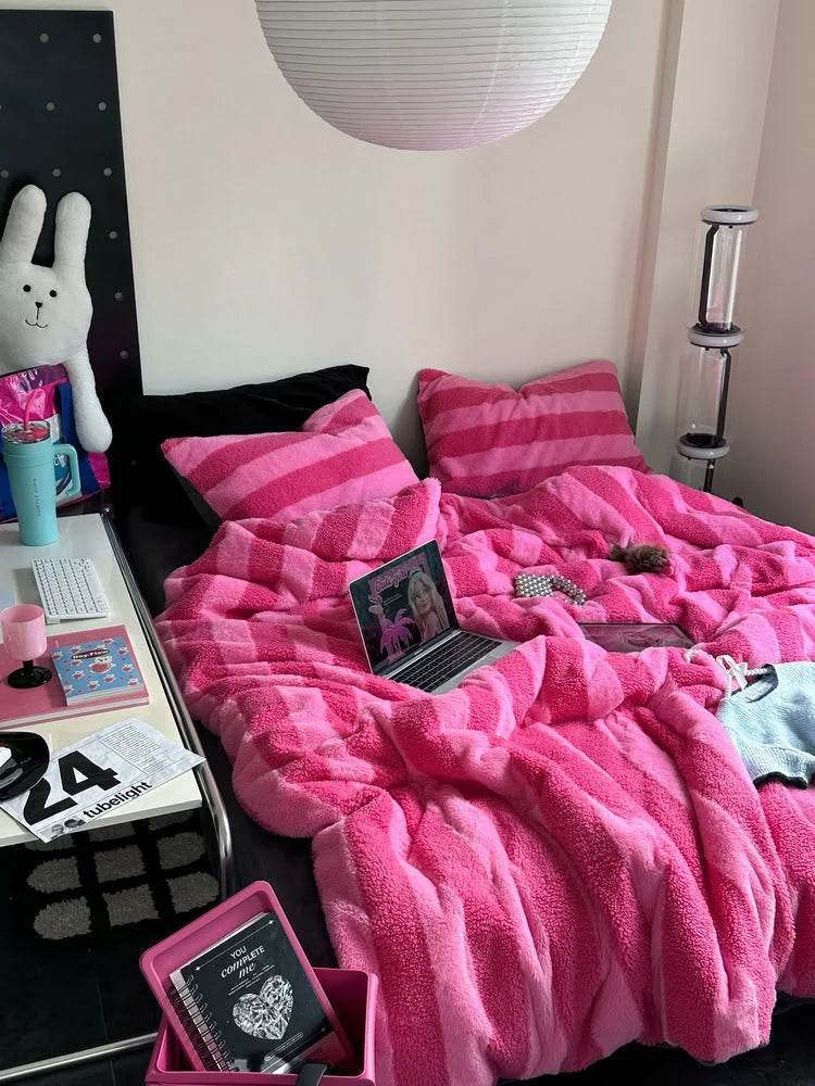 Plush Wide Striped Flannel Fleece Bedding Set