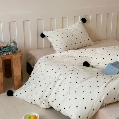 Plush Polka Dot Pom Pom Velvet Bedding Set