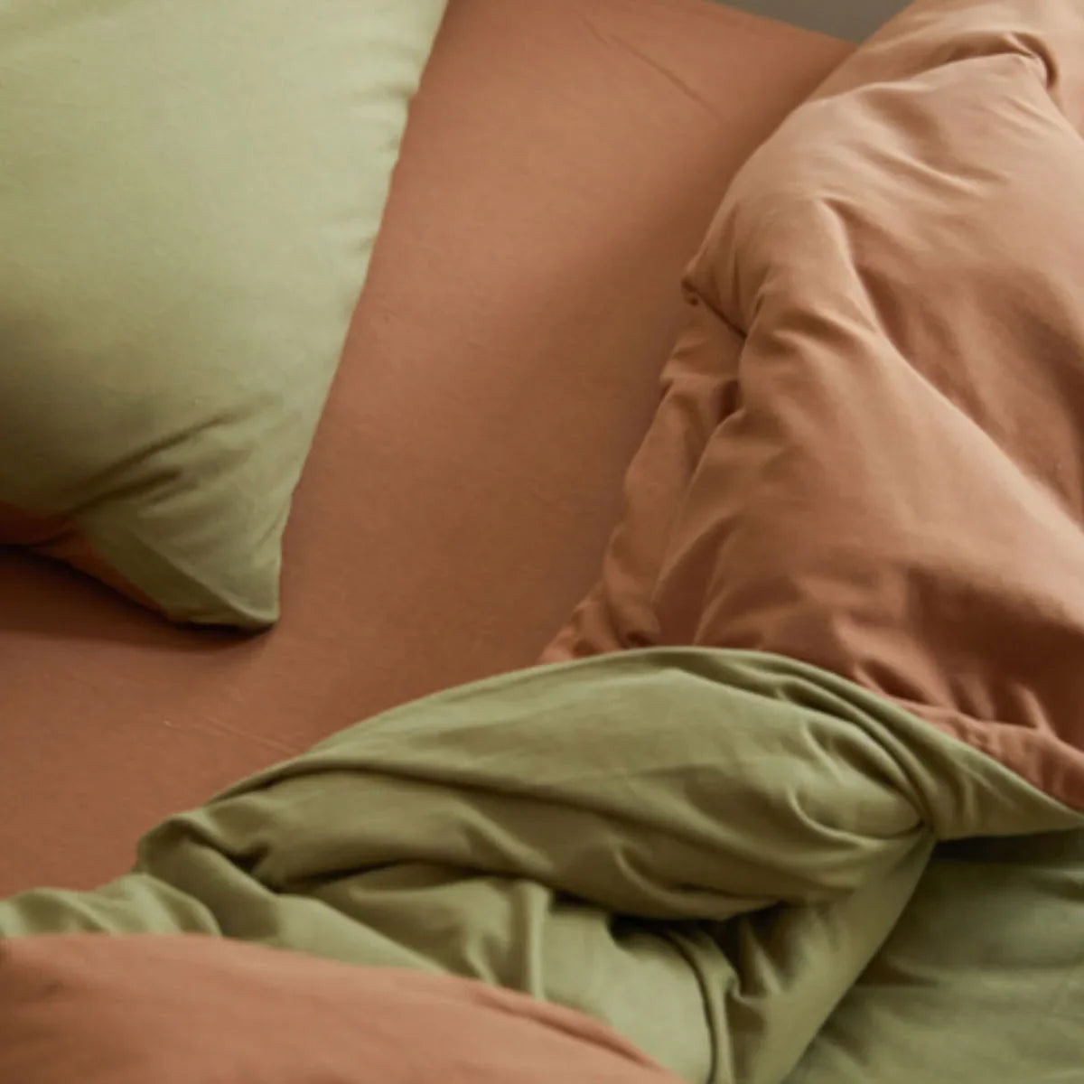 Ultra-Soft Reversible Dual-Tone Jersey Cotton Bedding Set