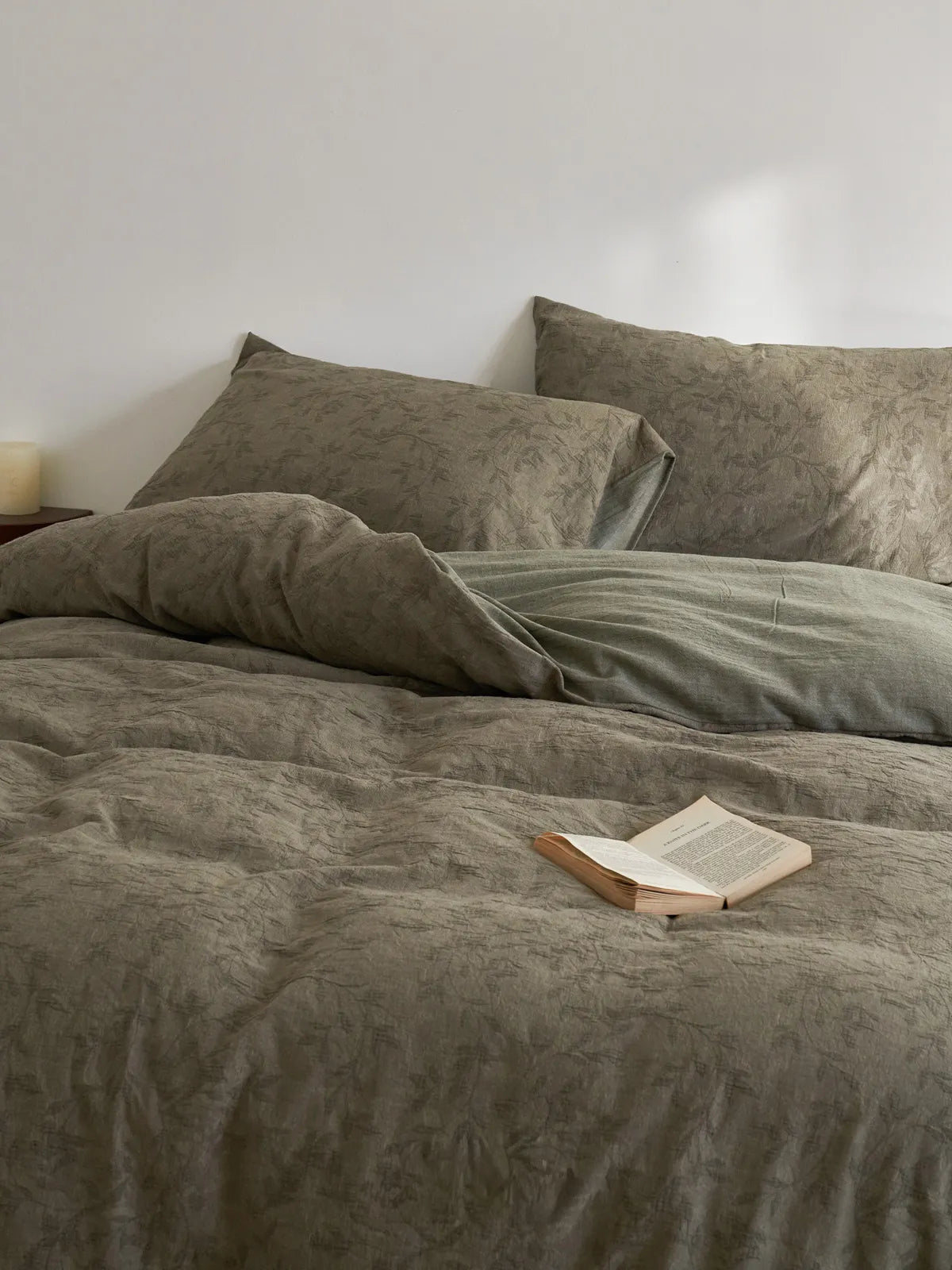 Textured Botanical Washed Cotton Bedding Set