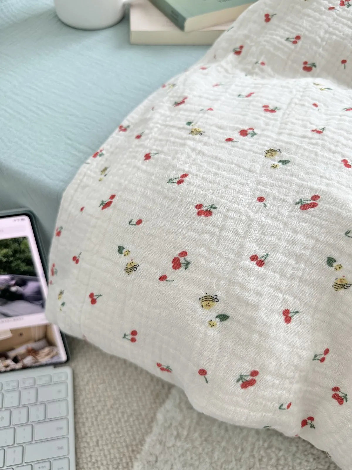 Textured Cherry & Bee Print Washed Cotton Bedding Set