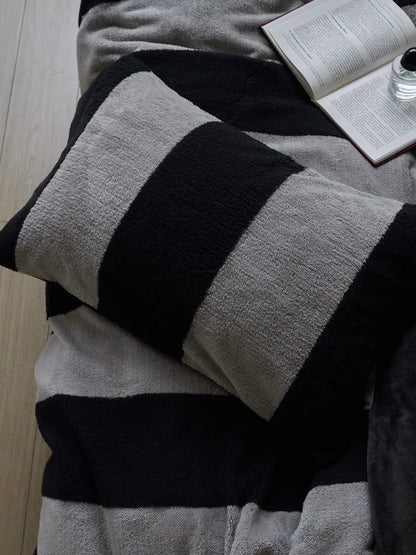 Plush Bold Striped Fleece Bedding Set