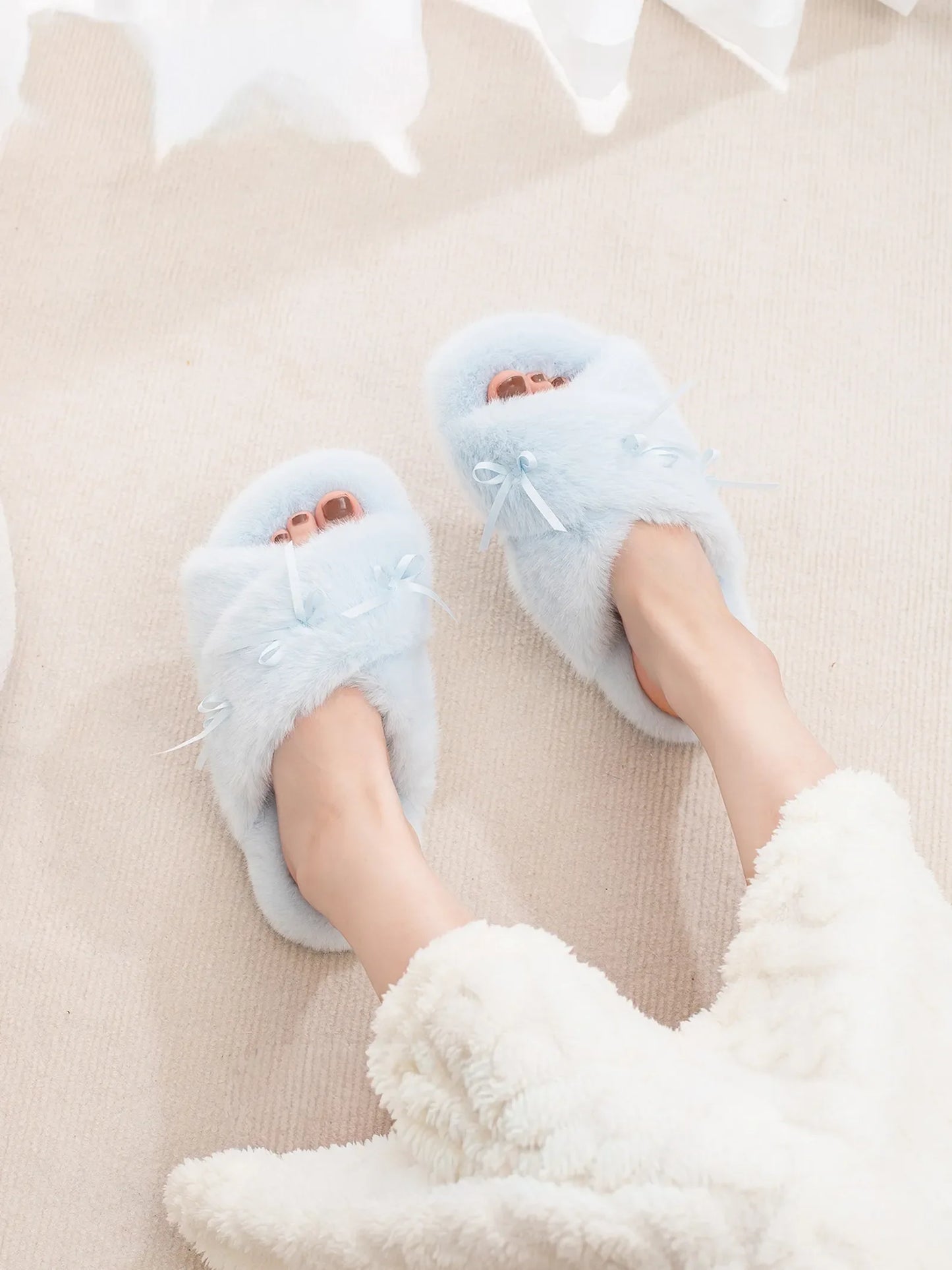 Fuzzy Bow-Knot Cross Band Plush House Slippers
