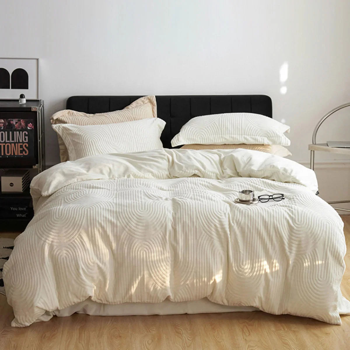 Plush Wavy Arch Flannel Fleece Bedding Set