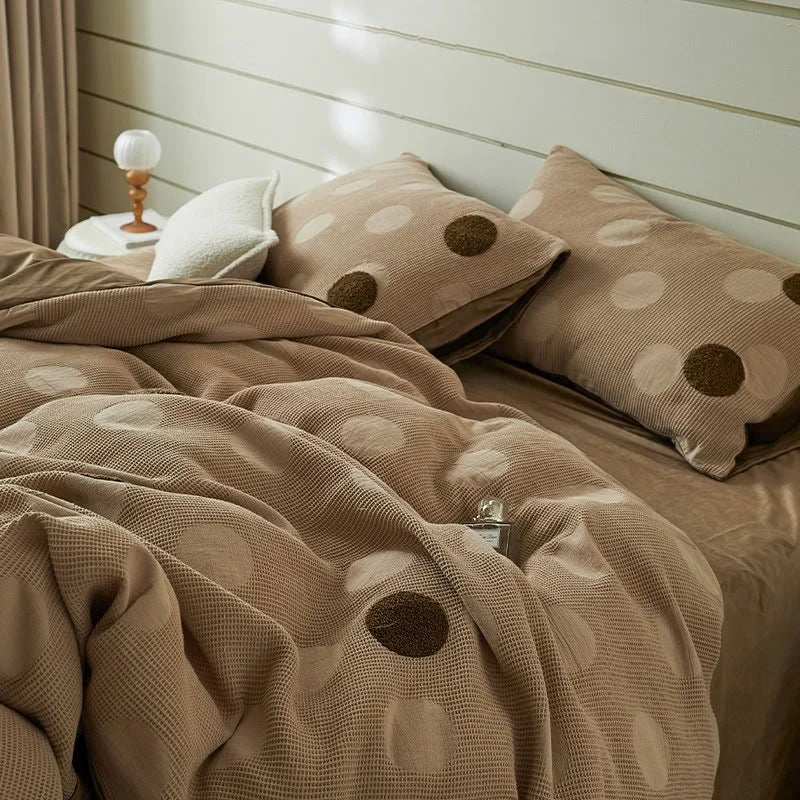 Plush Polka Dot Fleece Bedding Set