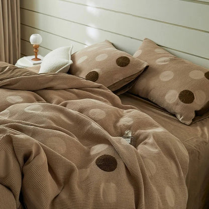 Plush Polka Dot Fleece Bedding Set