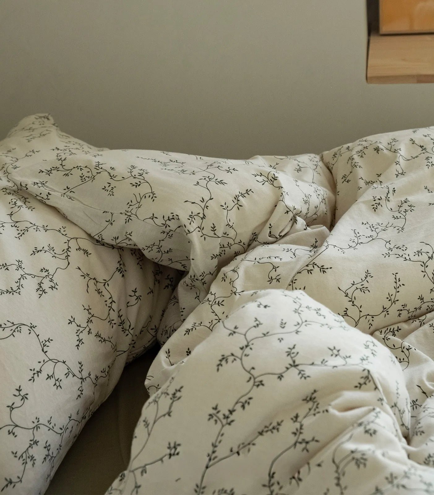 Soft Dainty Vine Washed Cotton Bedding Set
