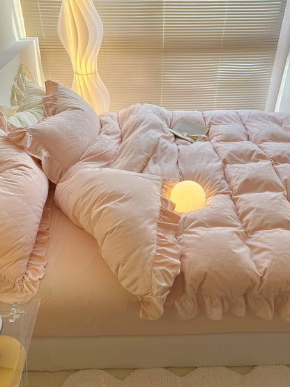 Plush Ruffled Jacquard Velvet Bedding Set