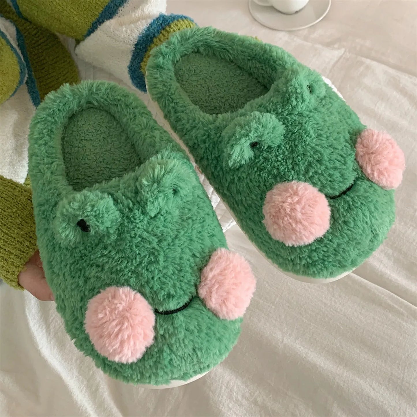Plush 3D Frog Fleece House Slippers