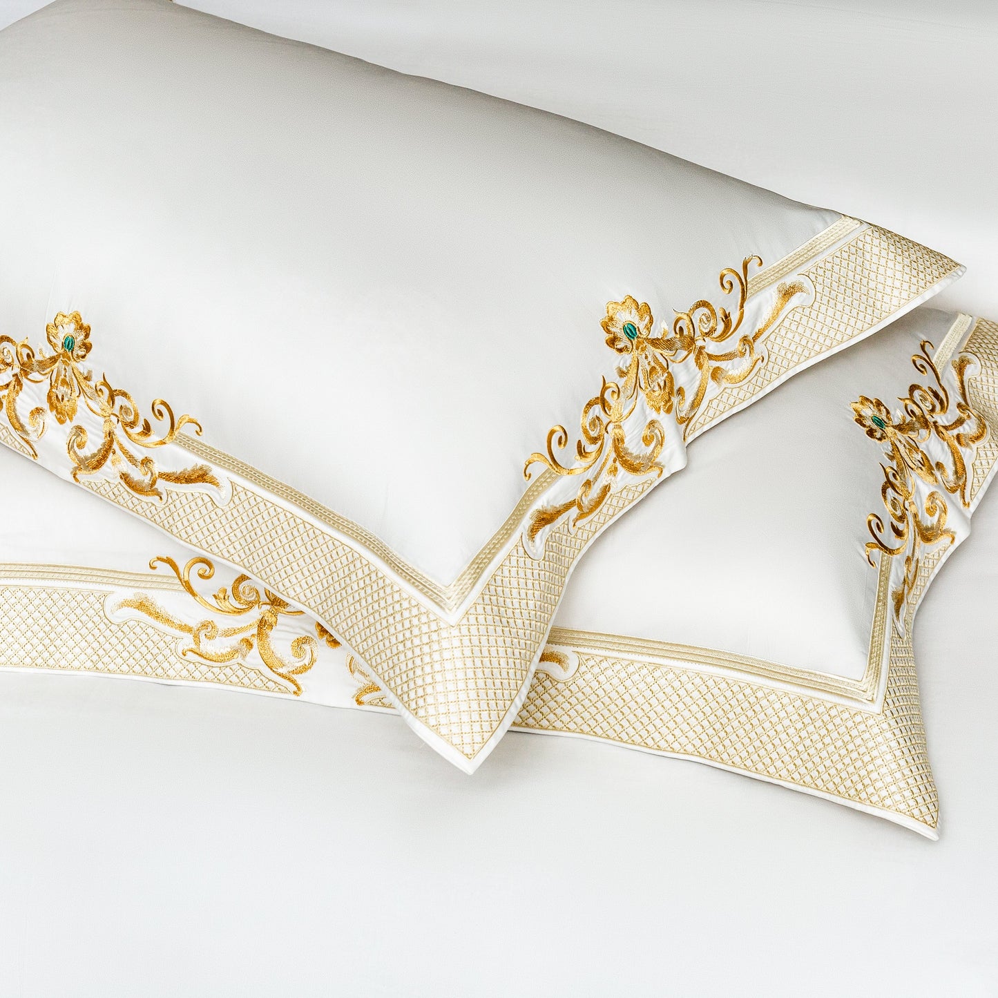 Cleopatra White Luxury Egyptian Cotton Bedding Set