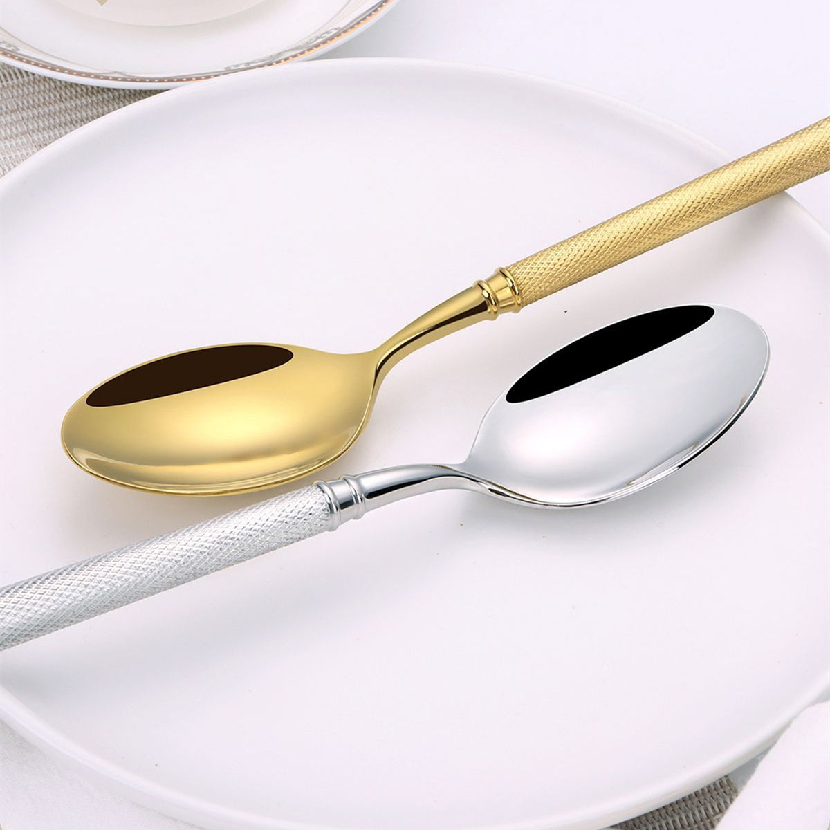 Naila Silver Textured Handle Stainless Steel Cutlery Set