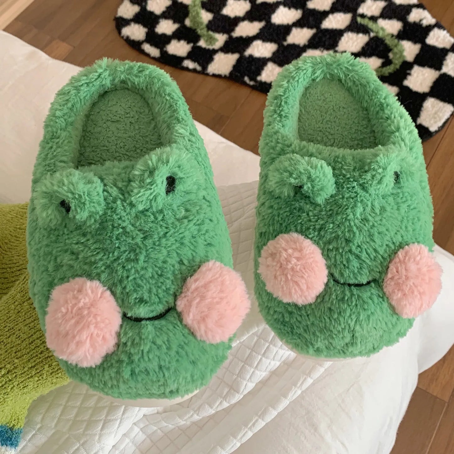 Plush 3D Frog Fleece House Slippers