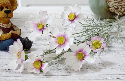 Künstliche Chrysanthemenblüte mit 8 Blütenköpfen