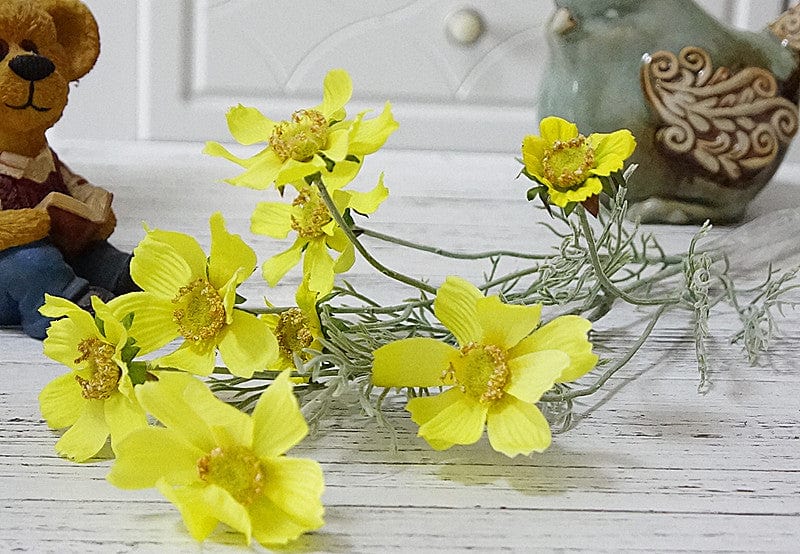 Künstliche Chrysanthemenblüte mit 8 Blütenköpfen