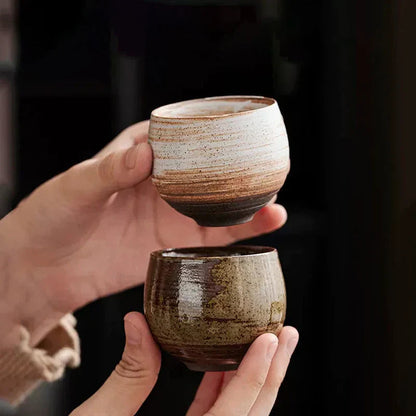 Ensemble de tasses à expresso en céramique artisanale