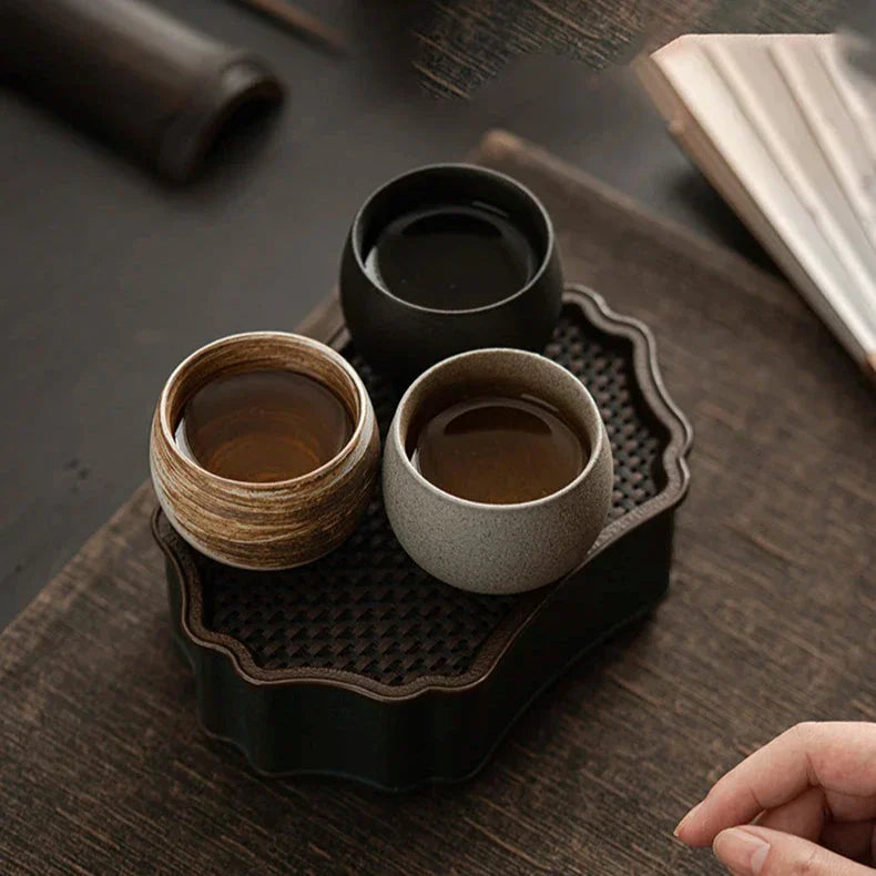 Ensemble de tasses à expresso en céramique artisanale