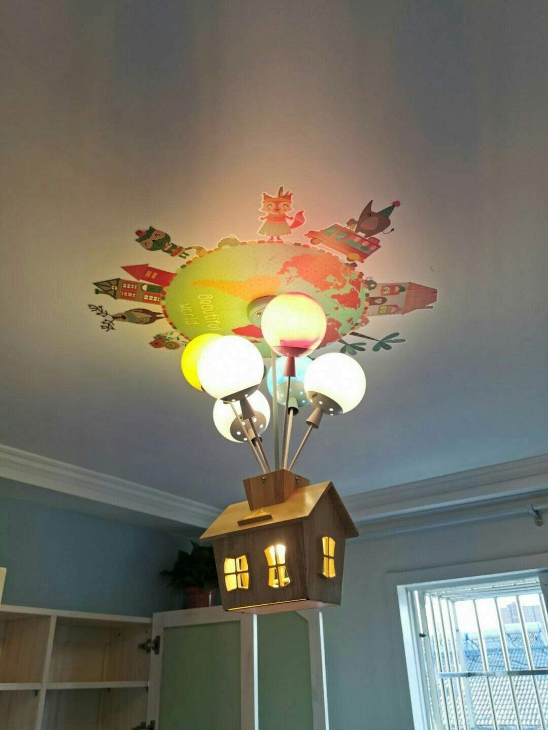 Lampadario per casa galleggiante a palloncino