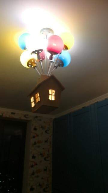 Lustre de maison flottante en ballon 