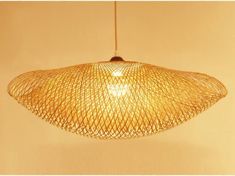 Lustre en forme de chapeau de bambou