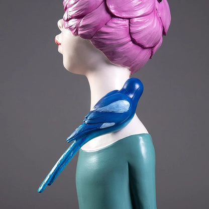 Figurines de filles d’oiseaux