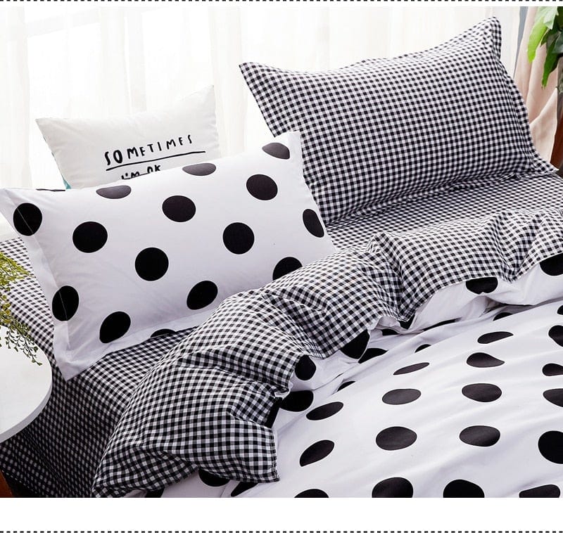 Black Polka Dot Bedding Set