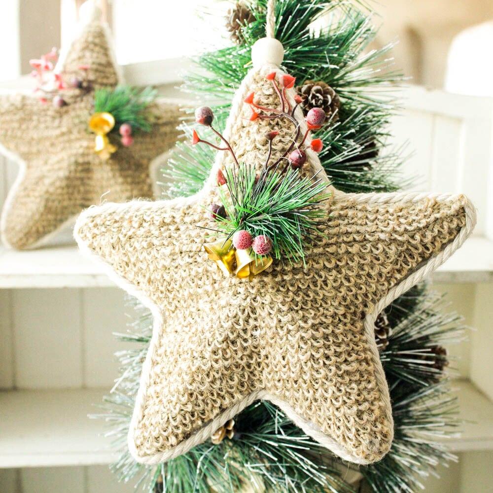 Decoración del árbol de Navidad con estrella de arpillera