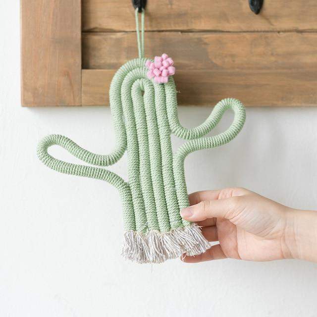 Macramé hecho a mano de cactus