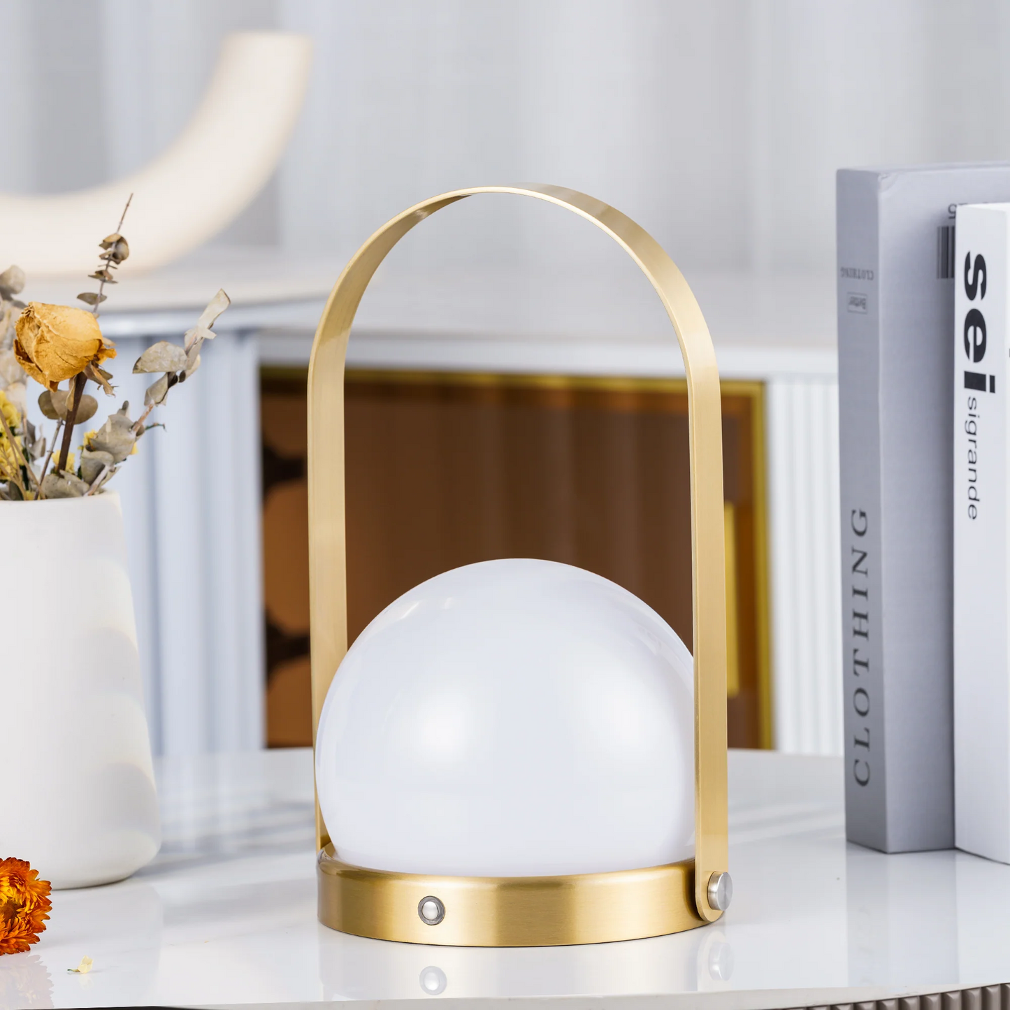 Built-in Battery Table Lamp