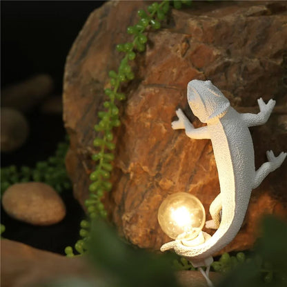 Chameleon Wall Lamp