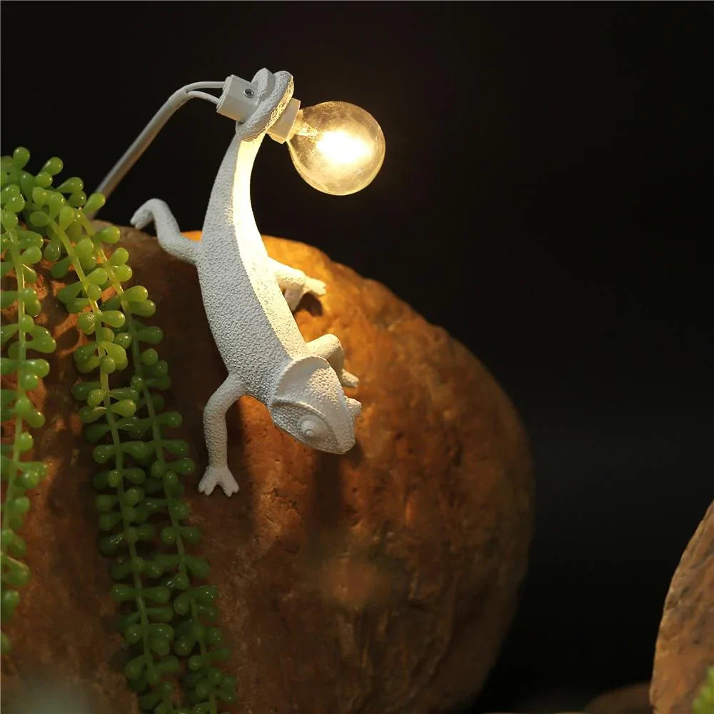 Chameleon Wall Lamp