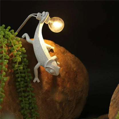 Chameleon Wall Lamp