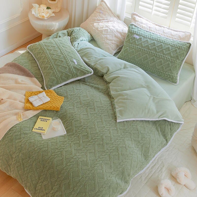 Echo Boho Knitted Plush Bedding Set