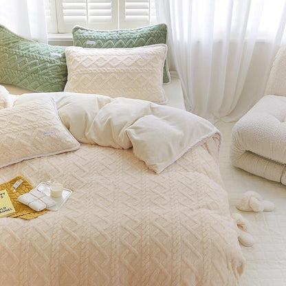 Echo Boho Knitted Plush Bedding Set