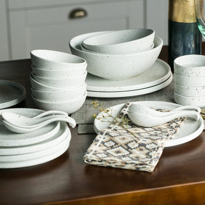 Everilda Dinnerware Set