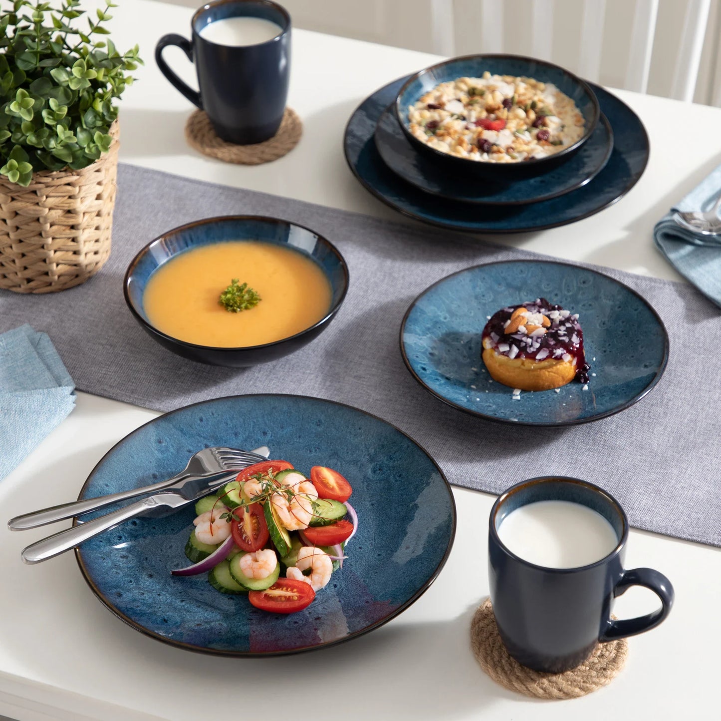 BUBBLE Blue Stoneware Tableware Set