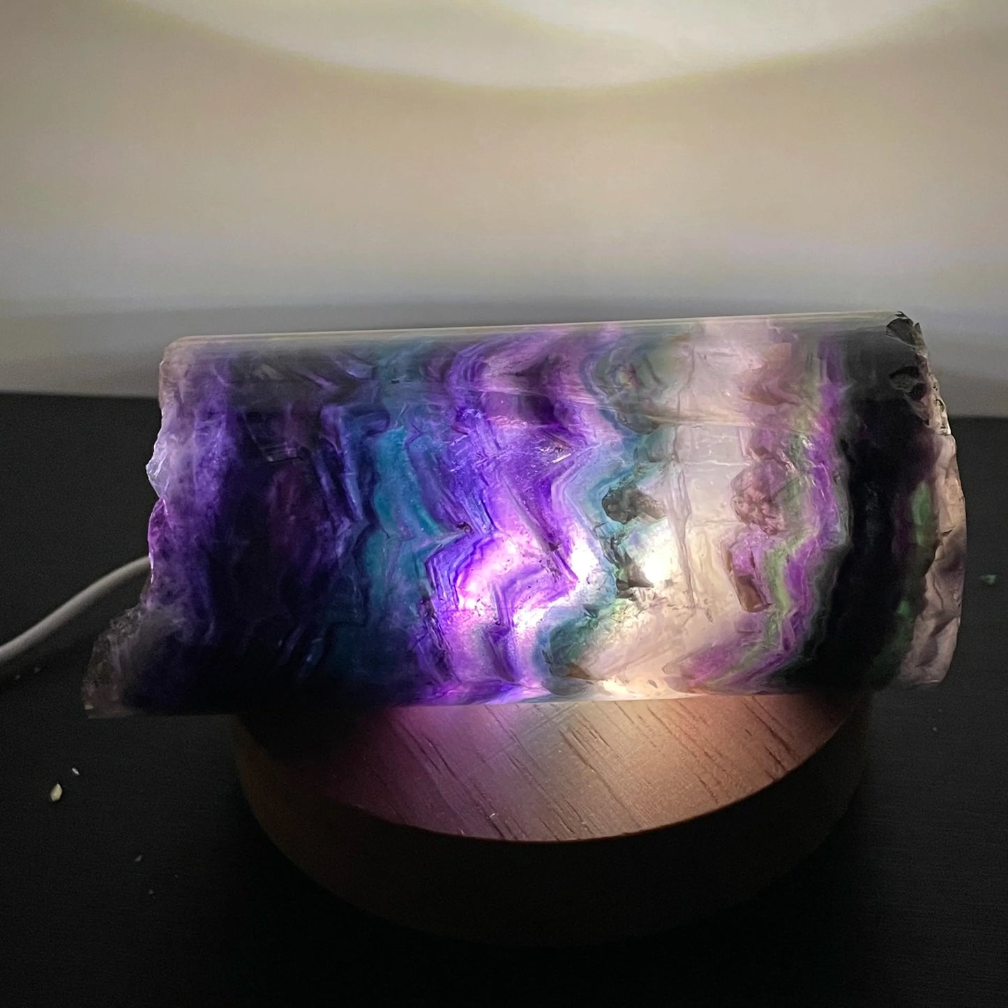 Lampe en cristal de fluorite arc-en-ciel naturel