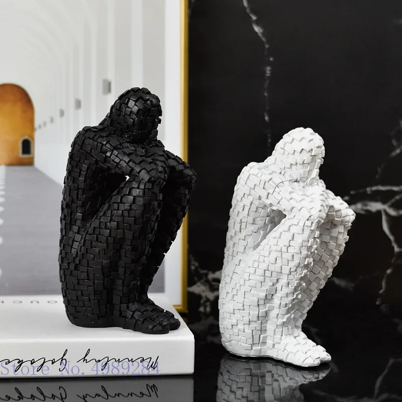 Die geometrische Denker-Skulptur