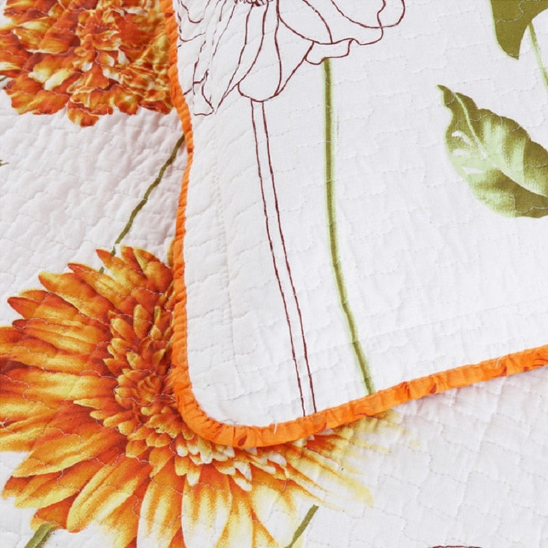 Orange Daisies Quilt Bedspread Set