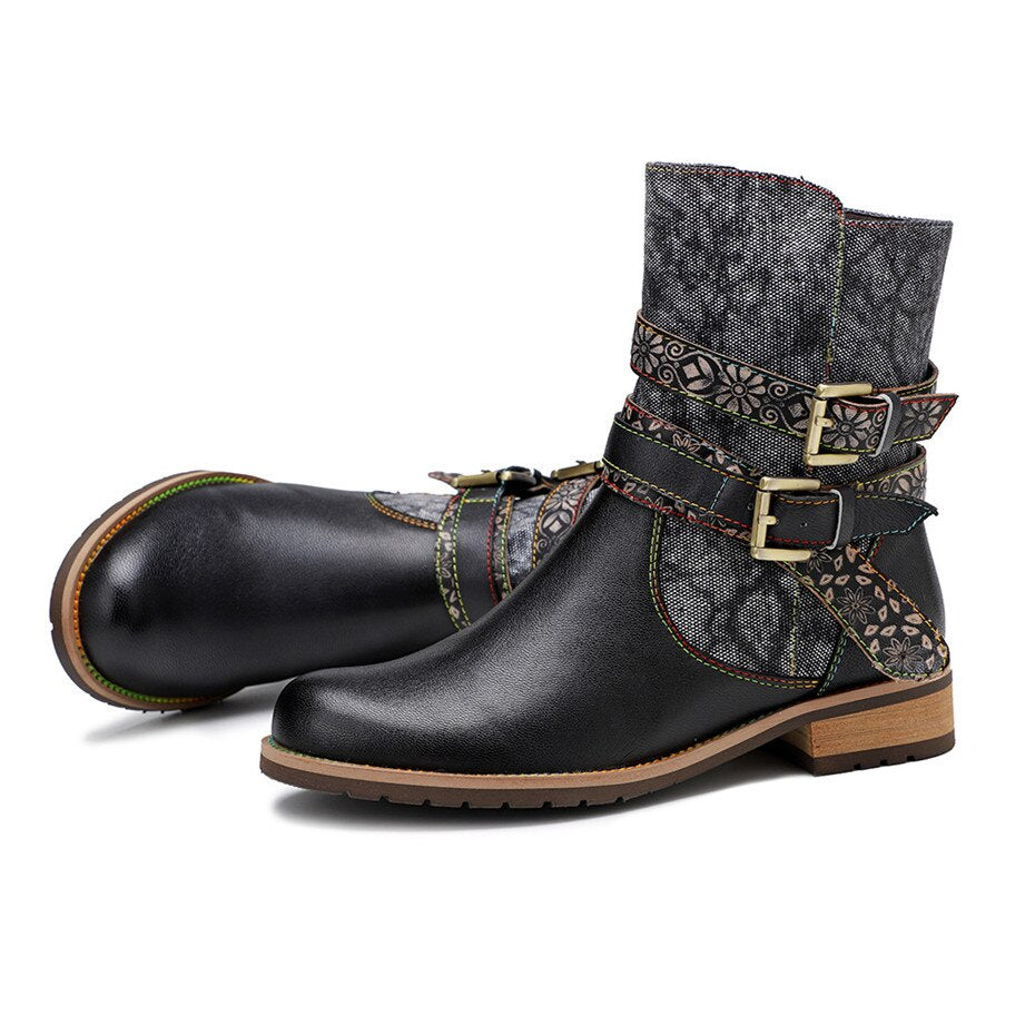 Schwarze Stiefeletten mit Blumenmuster im Boho-Stil