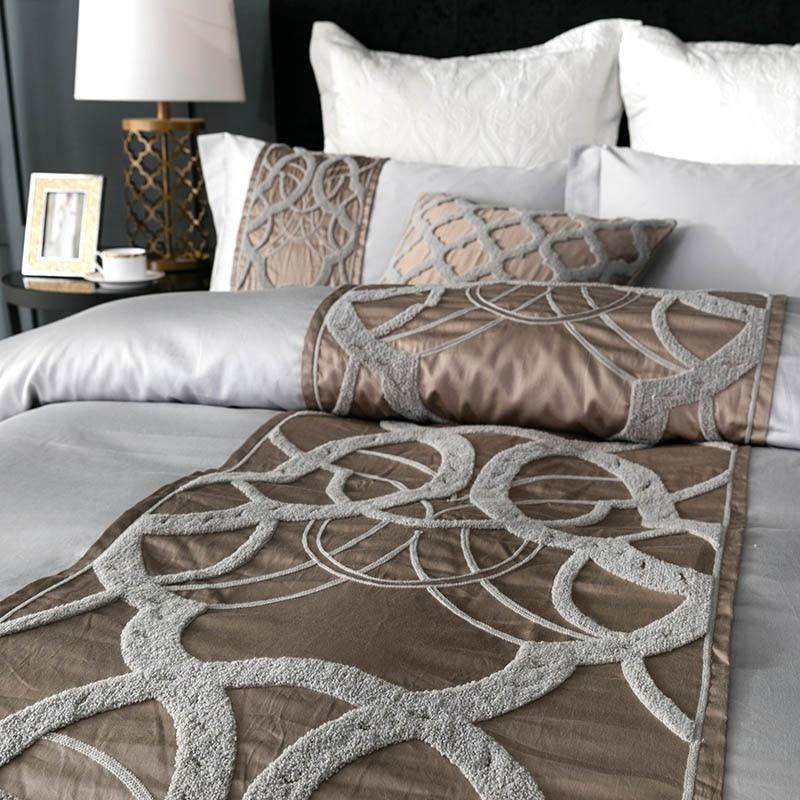 Tesoro Luxury Embroidered Egyptian Cotton Bedding Set