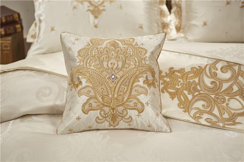 Rovenia Luxury Satin Cotton Bedding Set