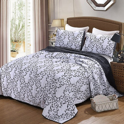 Embroidered Vines Quilt Set