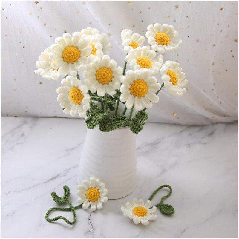 Hand-knitted Daisy Flowers