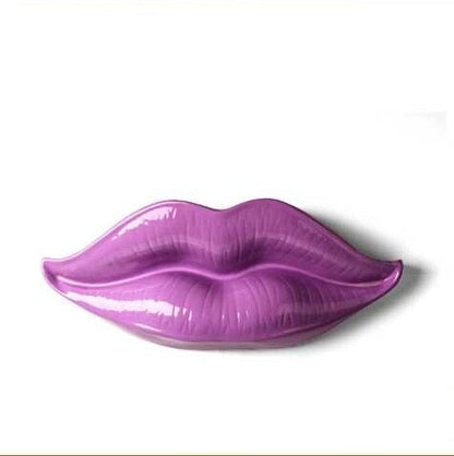 Lips Sculpture