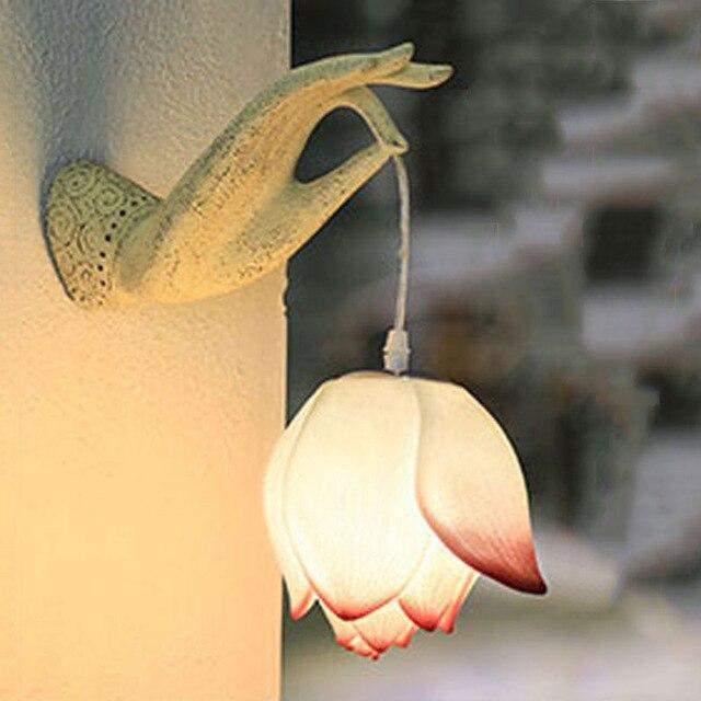 Lotus Wall Lamp