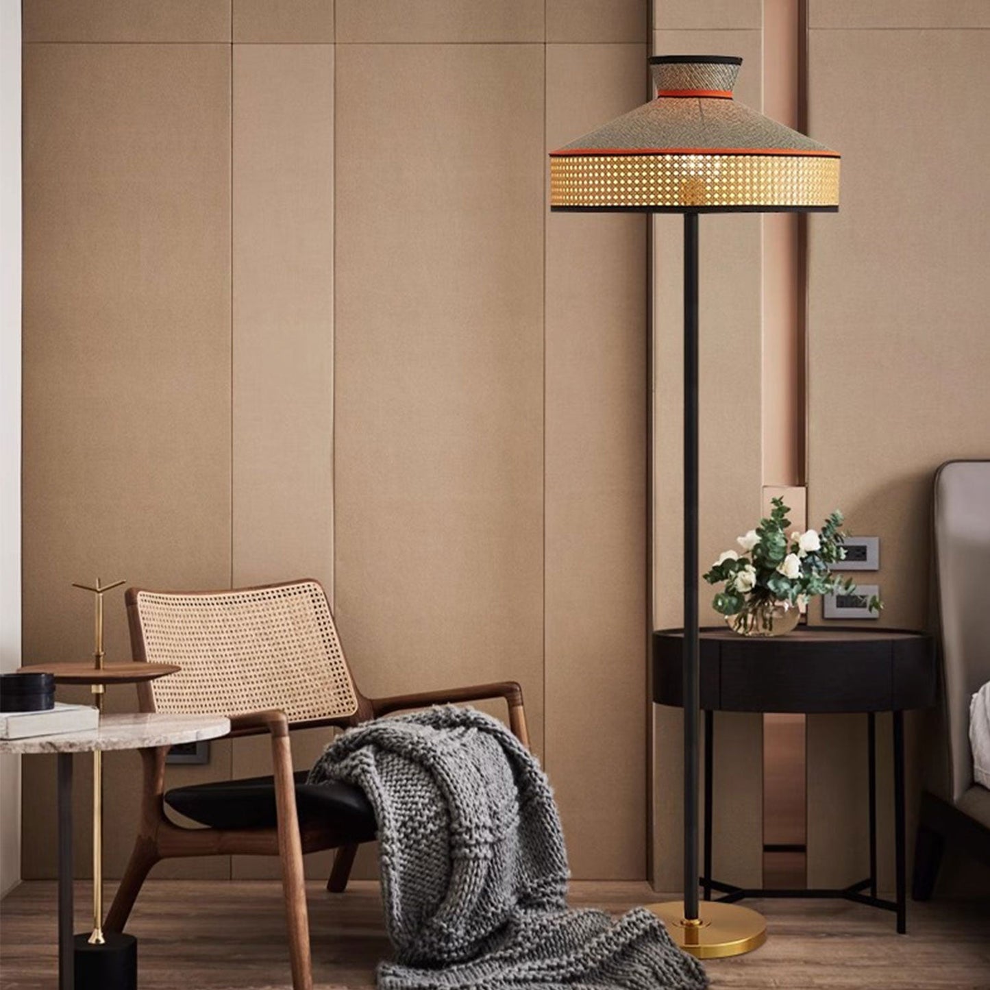Kin Floor Lamp